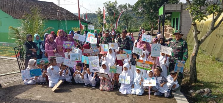 Karnaval Jelang Ramadhan, Satgas TMMD dan Siswa SD Kalinanas II Semarakkan Boyolali
