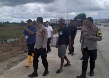 Kapolsek Cikande Kolaborasi dengan Perusahaan untuk Tanam Jagung di Lahan 2 Hektar Dukung Ketahanan Pangan