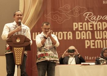 Tri Adhianto dan Abdul Harris Bobihoe Resmi Ditetapkan sebagai Wali Kota dan Wakil Wali Kota Bekasi 2024-2029