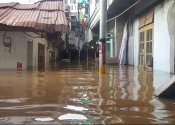 28 RT di Jakarta Selatan dan Timur Terendam Banjir Akibat Luapan Kali Ciliwung