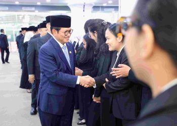 Hari Pertama Bertugas, Gubernur Pramono Anung Lantik 668 Pejabat Fungsional Guru