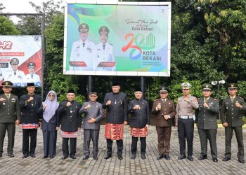 HUT ke 28 Kota Bekasi, Wali Kota dan Wakil Wali Kota Sumbangkan Gaji untuk Korban Banjir