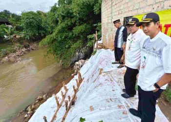 Pemkot Jaksel Tangani Longsor Tebing Ciliwung dengan Dolken, Koordinasi dengan BBWSCC
