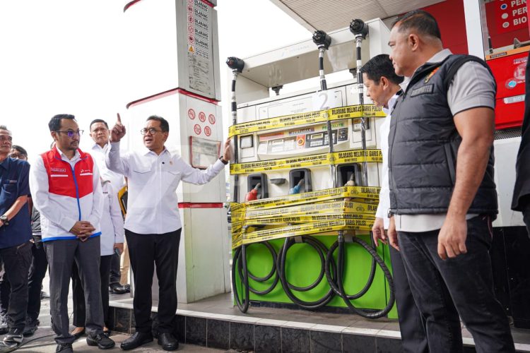 Pertamina, Kemendag, dan Polri Segel SPBU Curang di Sentul