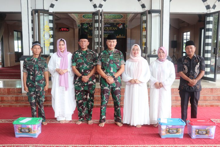 Korem 051 Wijayakarta Peringati Nuzulul Qur’an 1446 H dan Berbagi Bingkisan Lebaran