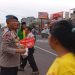 Kabid Propam Polda Bali dan FRN Gelar Aksi Berbagi Takjil di Denpasar