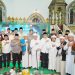 Kapolri Safari Ramadan di Masjid Raya Al Mashun, Santuni 100 Anak Yatim Piatu