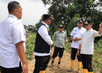 Wali Kota Bekasi Tri Adhianto Instruksikan Pendataan Korban Banjir untuk Penerimaan Bantuan