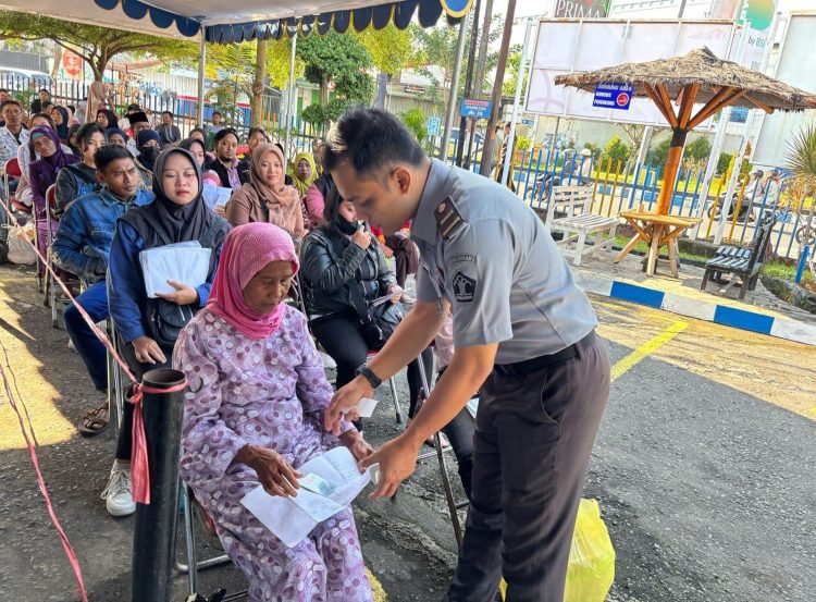 Lapas Jember Buka Kunjungan Lebaran, Warga Binaan Bersilaturahmi dengan Keluarga