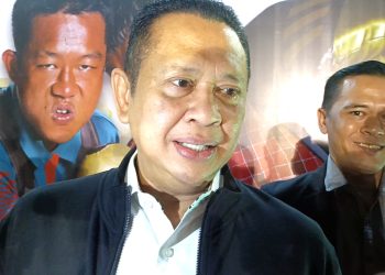 Pinjam 100, Potret Haru Perjuangan Anak Rantau Mengejar Mimpi