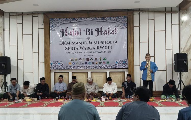 Ketua RW 013 Tri Tanto Apresiasi DKM Masjid dan Musala Gelar Halal Bihalal di Masjid Jami Rahmatul Ummah