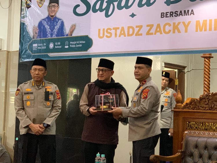 Polda Jambi Sambut Safari Dakwah Ustaz Zacky Mirza: Wujudkan Gerakan Wakaf 1 Juta Al-Qur’an