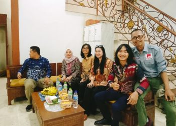 Ketua DPD AsMEN Kota Bekasi Ngopi Bareng TKoos Band di Kantor DPP AsMEN