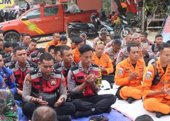Polisi Gelar Doa Bersama di Lokasi Longsor Gunung Kuda Cipanas