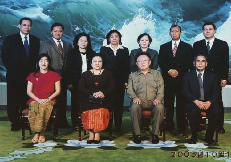 Menulis Bukan Sekadar Aktualisasi Diri