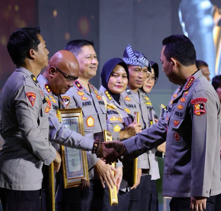 Inovasi Humanis Kapolres Serang Bawa AKBP Condro Sasongko Raih Hoegeng Awards 2025