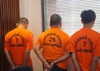 Polda Lampung Bekuk Tiga Pengelola Grup Facebook Bermuatan Konten Sesama Jenis