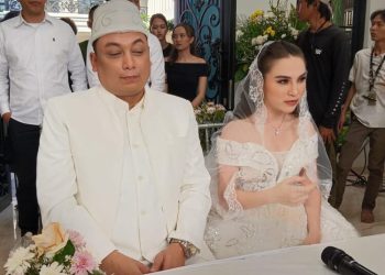 Chemistry Elina Joerg & Fadli Fuad di Adegan Nikah Bikin Baper, Netizen: Jodoh Nggak Bisa Ditolak!