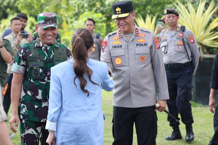 Komisi I DPR RI Tinjau Kesiapan Pertahanan di Kalteng, Kapolda Tegaskan Sinergi Polri-TNI