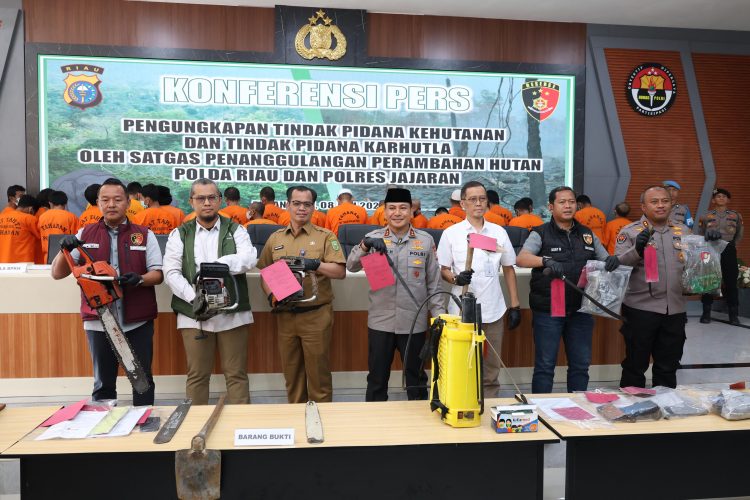 Polda Riau Sikat 46 Pelaku Kejahatan Hutan, Dari Pembakar Lahan Hingga Penjarah Kayu