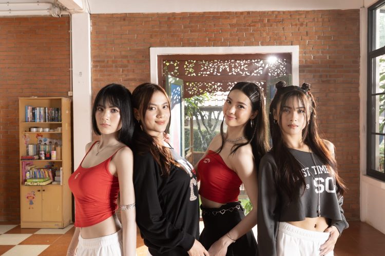 Girl Group StarBe Menggebrak Kembali Industri Musik Lewat Single Berikan Yang Terbaik
