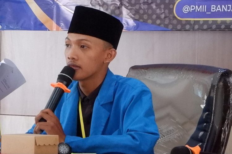 PMII Barito Kuala Desak Tindakan Tegas atas Dugaan Pencemaran Sungai oleh Tongkang Batubara