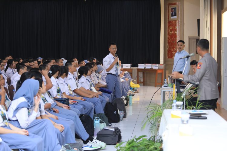 Cegah Generasi Terjerumus, Polri Ajak Pelajar Lawan Judi Online dan Bijak di Medsos