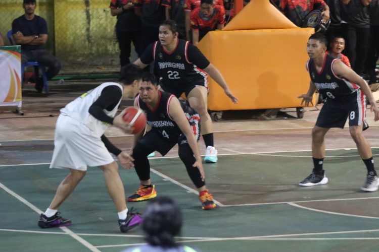 Kapolda Kalteng Berikan Apresiasi Raih Juara 2 di Turnamen Basket Wali Kota Cup 2025