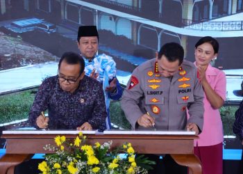 Kapolri Resmikan Dua Sekolah Unggulan Nasional, Siapkan Generasi Emas Berkarakter Bhayangkara