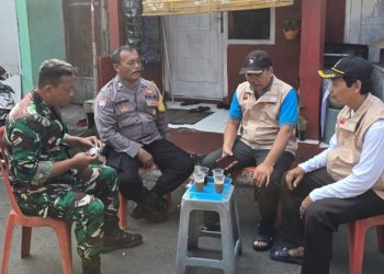 Kolaborasi Babinsa dan Binmaspol Ciptakan Rasa Aman di Tengah Warga Jatinegara