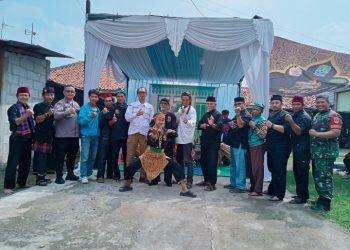 Pagelaran Silat Warnai Syukuran Khitan Anak Tokoh Hegar Manah