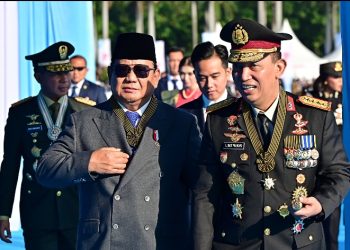 Sinergi di Puncak: Presiden dan Kapolri Bersama Kenakan Tanda Kehormatan Tertinggi Polri