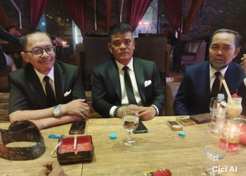 Ketum FRN Agus Flores Cerita Silsilah Leluhur di Sekretariat FRN Jabodetabek 