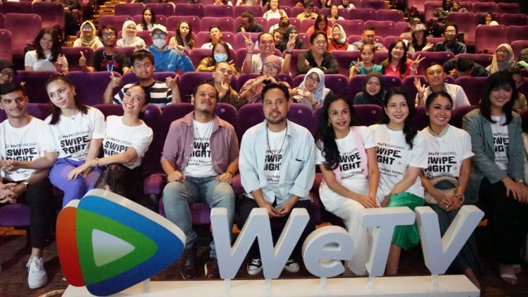 Asha Assuncao Menopang Dua Beban Sekaligus Dalam Swipe Right