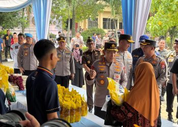 Kapolri Tinjau GPM Polda Banten, 27 Ton Beras SPHP Disalurkan ke Masyarakat
