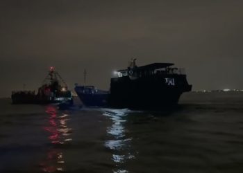 Bakamla RI Berhasil Selamatkan Kapal Nelayan Mati Mesin di Perairan Batam