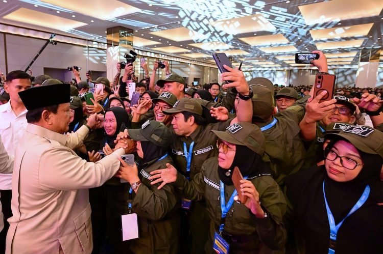 Presiden Prabowo Apresiasi Guru dan Kepala Sekolah Rakyat, Tegaskan Pendidikan Kunci Kemandirian Bangsa