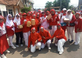 Warga Aren Jaya Antusias Ikuti Gerak Jalan dan Lomba PBB HUT RI ke-80