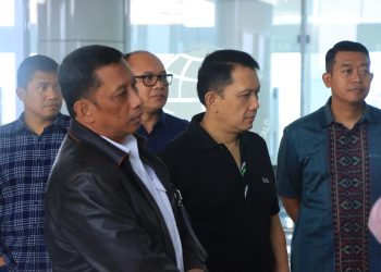 Irjen Pol. Raden Eko Wahyu Prasetyo Resmi Pamit, Kapolda Baru Antar Hingga Bandara
