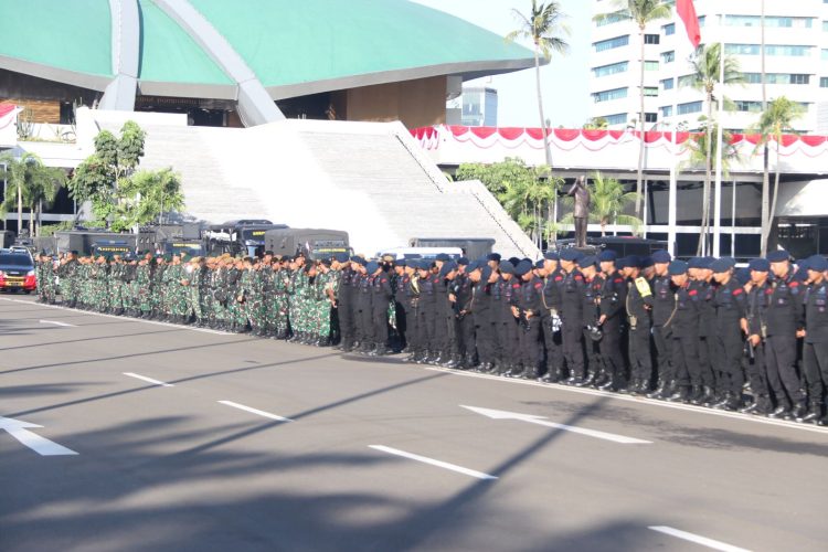 Ribuan Personel Gabungan Amankan Aksi Buruh, Kapolda Tegaskan Tidak Ada Senjata Api