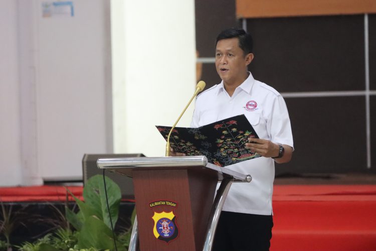 Irjen Pol Iwan Kurniawan Kukuhkan Pengurus PBVSI Kalteng