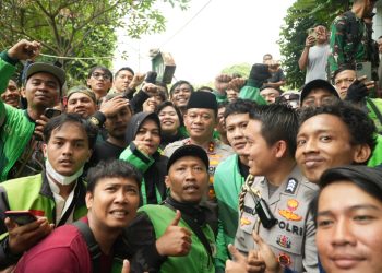 Kapolda Metro Sampaikan Permohonan Maaf di Pemakaman Affan Kurniawan