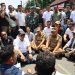 Tri Adhianto dan Bobihoe Duduk Bersama Massa Aksi, Serap Aspirasi di Tengah Jalan