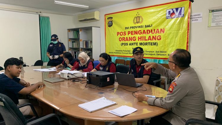 Polri Siapkan Bantuan dan Trauma Healing untuk Korban Banjir dan Longsor 