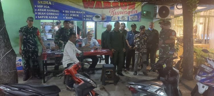 Kolaborasi Patroli/Siskamling Kodim 0505/JT dengan Komduk di Wilayah Kramatjati