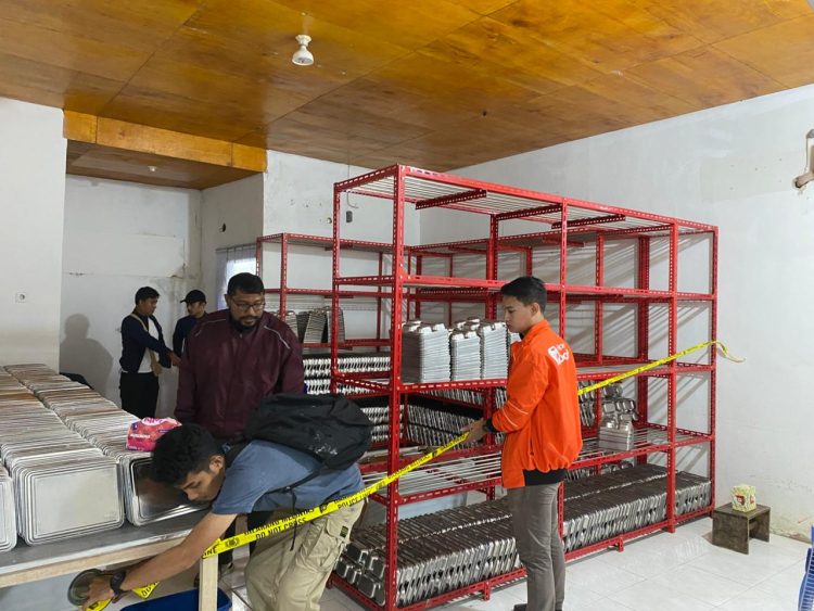 Usut Dugaan Keracunan Massal di Bangkep, Polisi Bawa Sampel Makanan ke Balai POM Palu