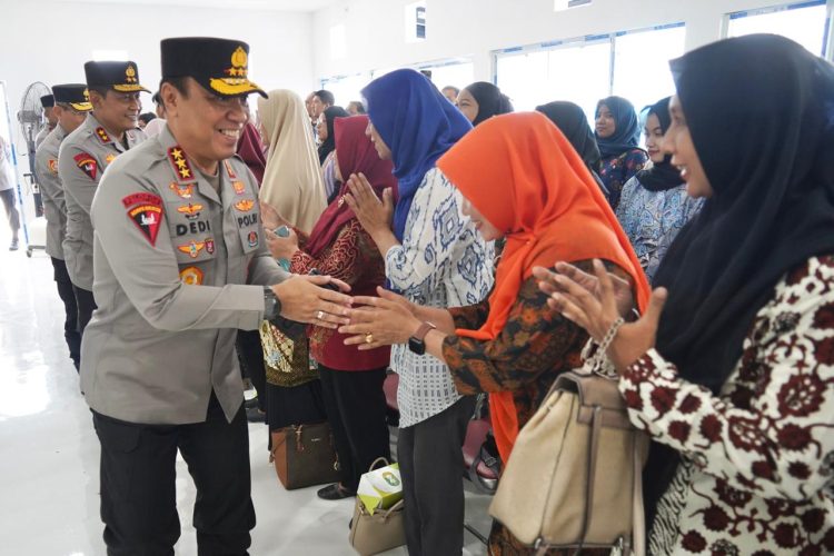 Dedi Prasetyo Tinjau Pembangunan SPPG Polri di Semarang, Capai 98,5 persen