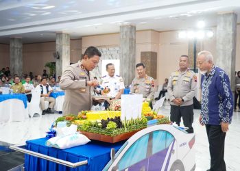 HUT Lantas Bhayangkara ke-70, Kapolda Jateng Beri Penghargaan untuk Polantas Berprestasi