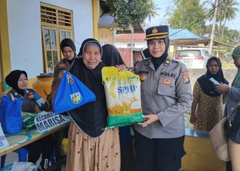 Polda Gorontalo Gelar Pasar Murah di Pohuwato, Ratusan Warga Antusias