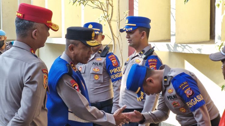Kapolda Jabar Tinjau Rikkes Seleksi PAG dan SBP, 